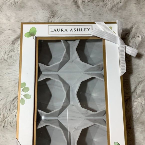 Laura Ashley Diamond Ice Cube Tray - Picture 2 of 4